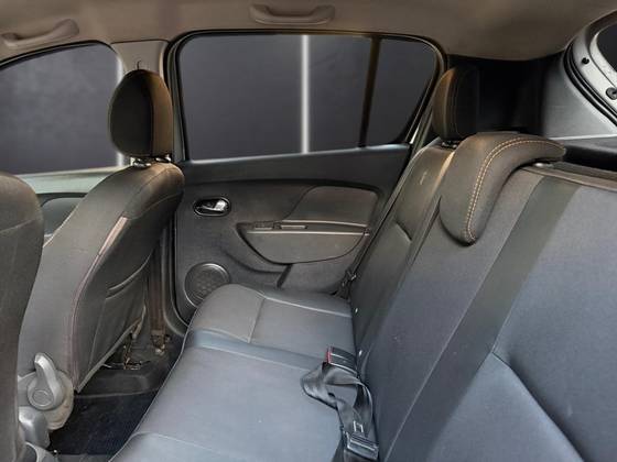 RENAULT SANDERO 1.6 16V SCE FLEX STEPWAY DYNAMIQUE EASY-R RENAULT SANDERO 1.6 16V SCE FLEX STEPWAY DYNAMIQUE EASY-R